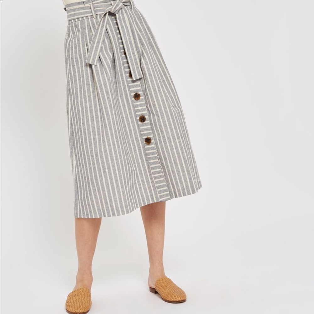 Perfect button front skirt sz 14